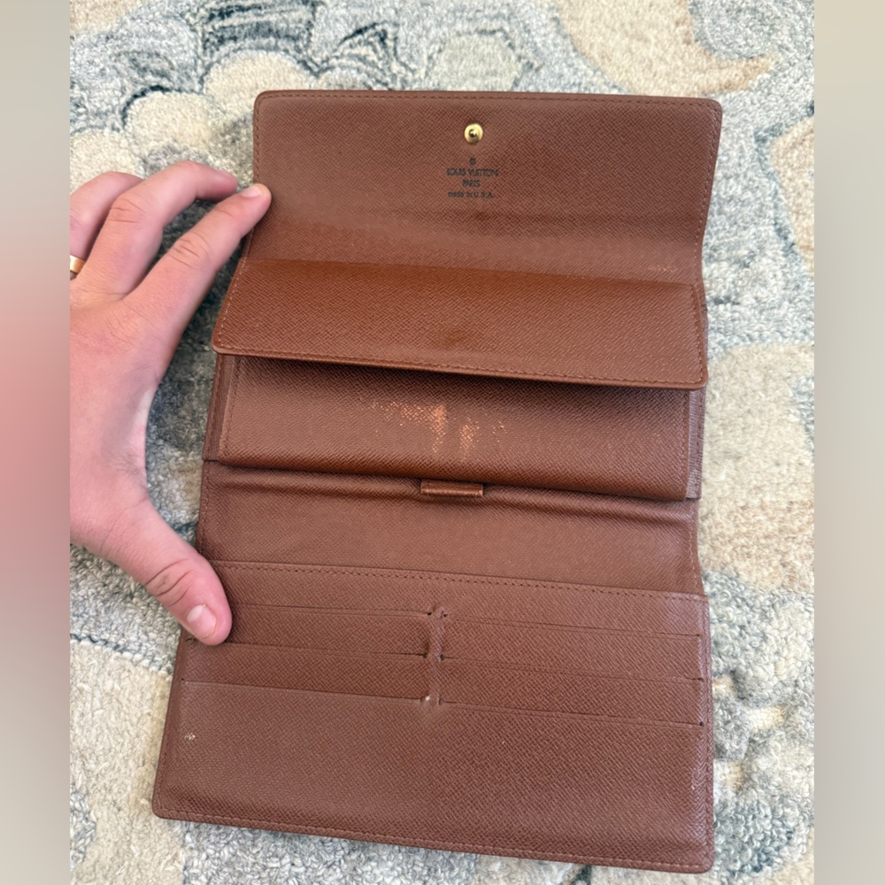 Louis Vuitton Monogram Wallet - Picture 7 of 7